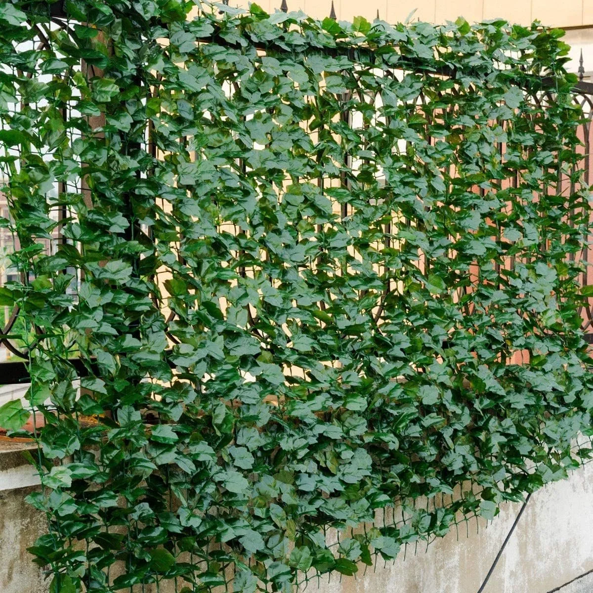 Artificial Faux Ivy Privacy Fence, 118″x59″ Artificial Hedge Faux Ivy Vine Leaf Greenery Wall Screen, Decorative Trellis Fence Covering for Outdoor Porch Garden Patio